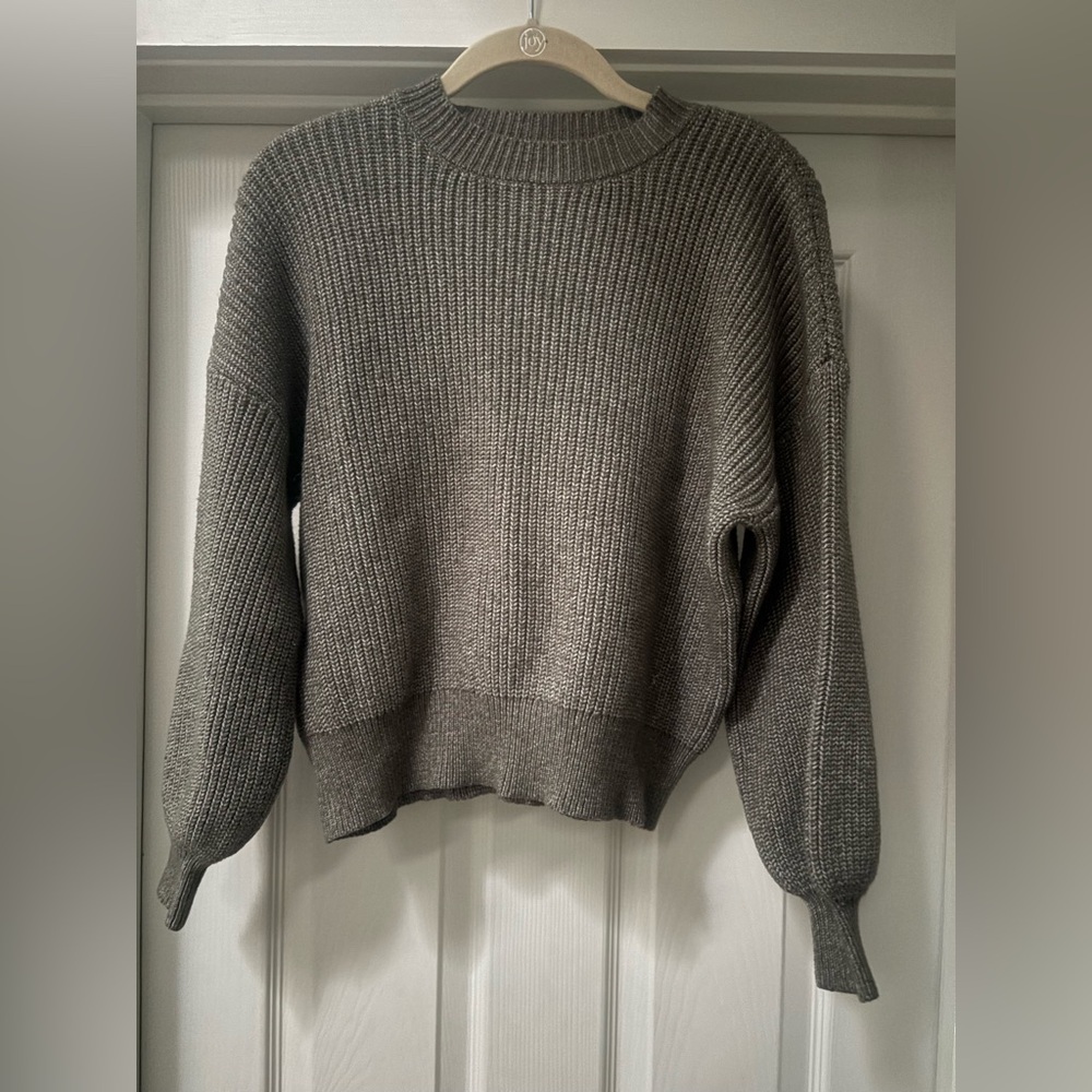 Forever 21 Charcoal Knit Crew Neck Sweater